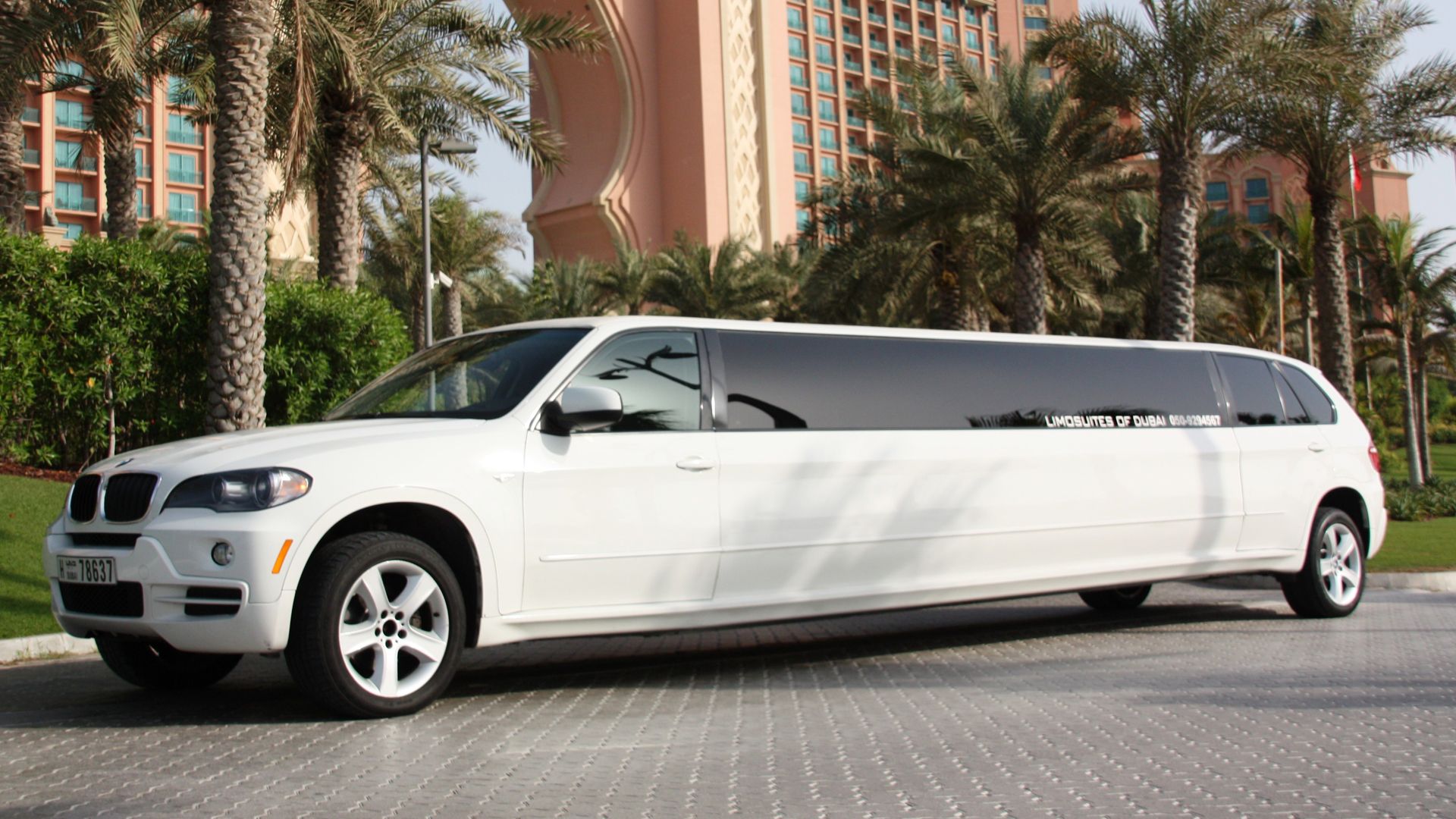 Dubai Limousine Services - Dubai Limo Service at Best Price